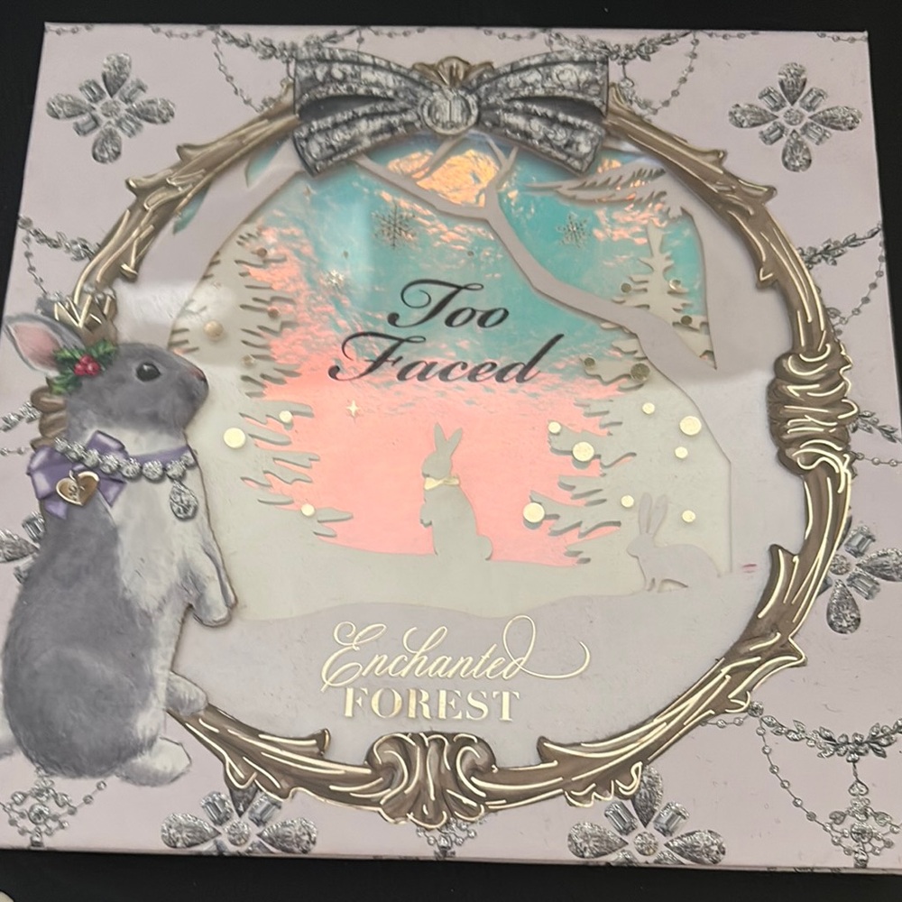 Too Faced Enchanted Forest Eyeshadow Palette - Pastel Pink & Mint
